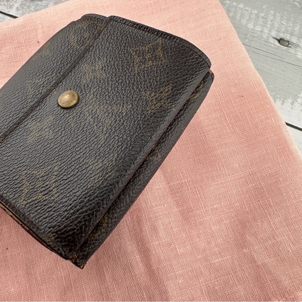 AUTHENTIC Louis Vuitton vintage Monogram Elise canvas wallet. - Picture 4 of 14